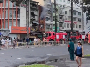 Cháy quán ăn ở trung tâm TP.HCM lúc rạng sáng, 4 người tử vong do ngạt khói